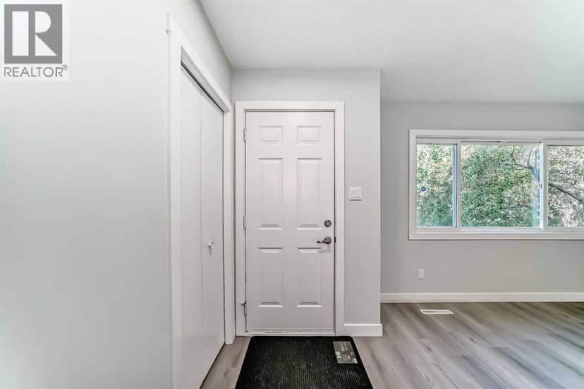 1508 45 Street SE, Calgary, photo 4