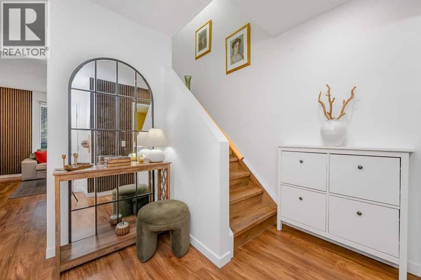 503 Signal Hill Green SW, Calgary, photo 3
