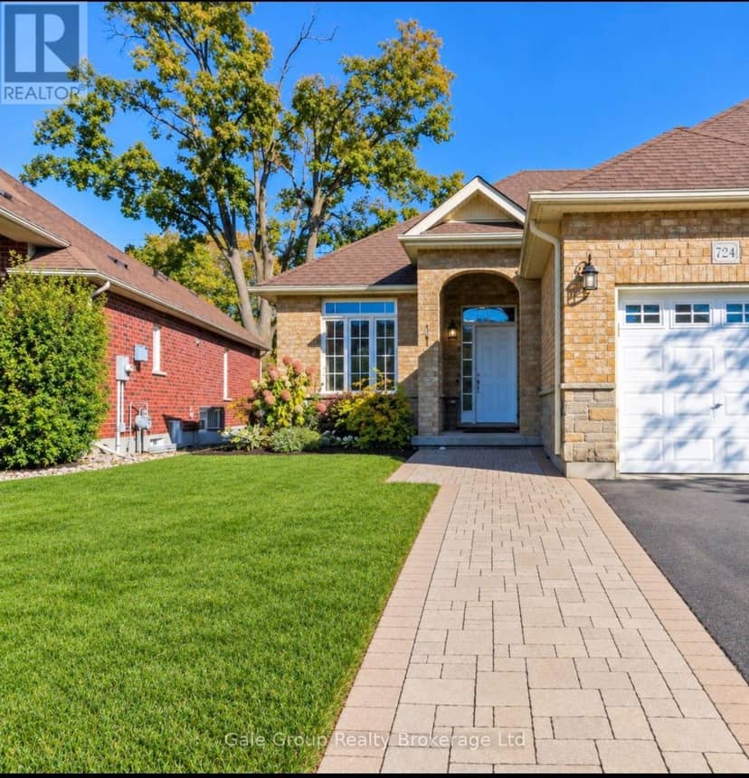 724 Garden Court, Woodstock
