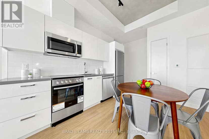 1602 - 284 King Street E — photo 7 of 29