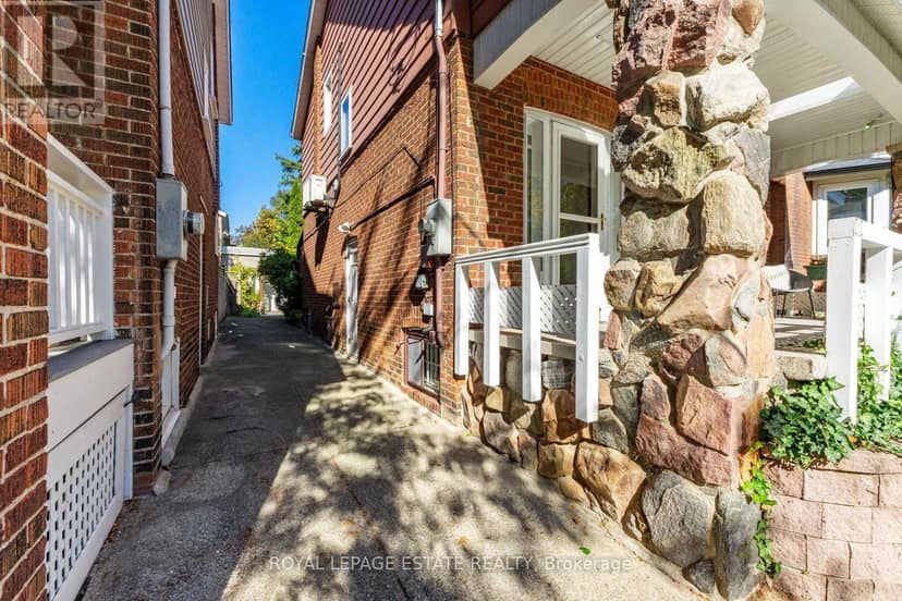 34 Bracken Avenue, Toronto, photo 7