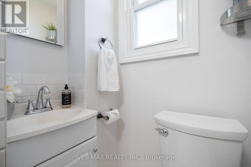 32 Aldergrove Avenue — photo 21 of 28