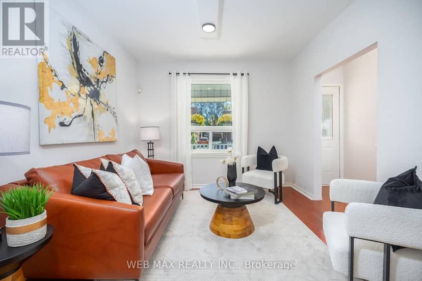 32 Aldergrove Avenue, Toronto, photo 4