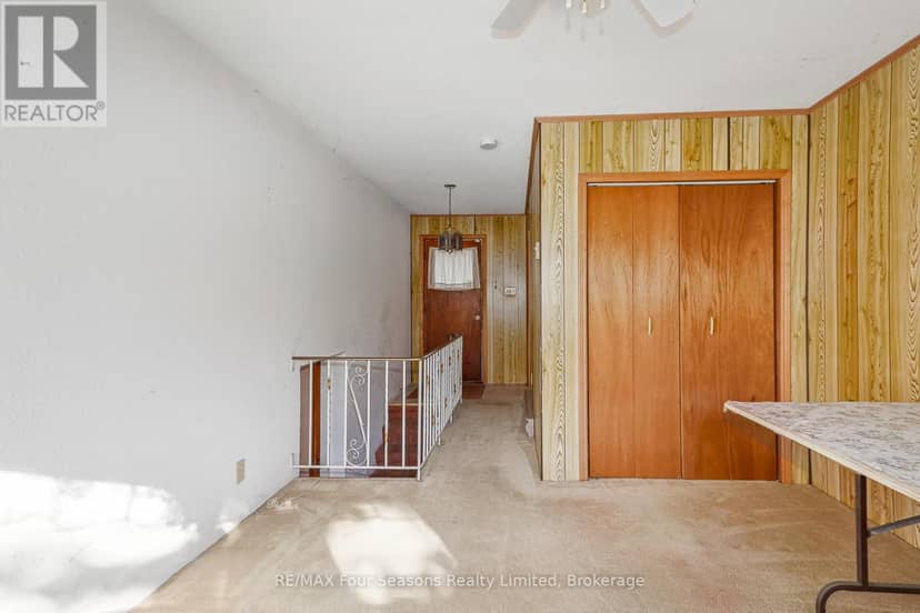 26 Locke Avenue — photo 32 of 40