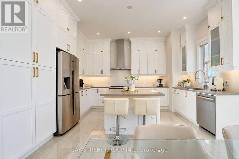 11 Leary Crescent — photo 16 of 40