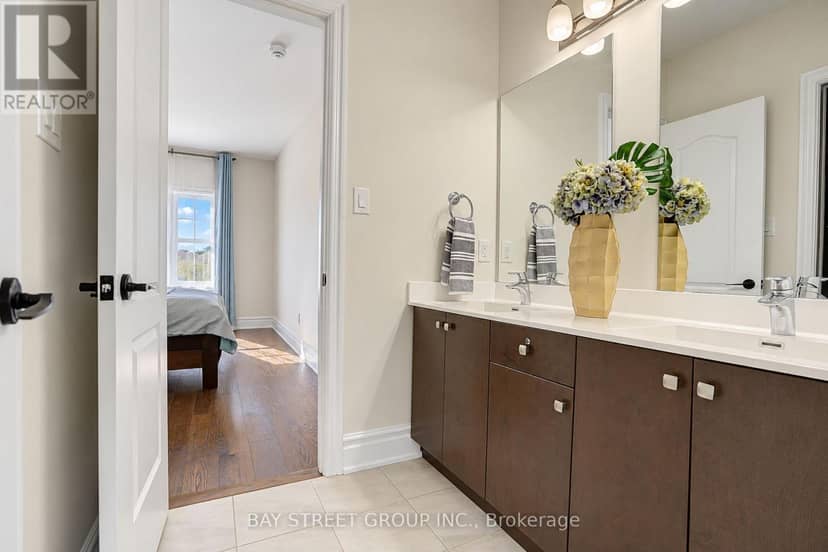 11 Leary Crescent — photo 39 of 40