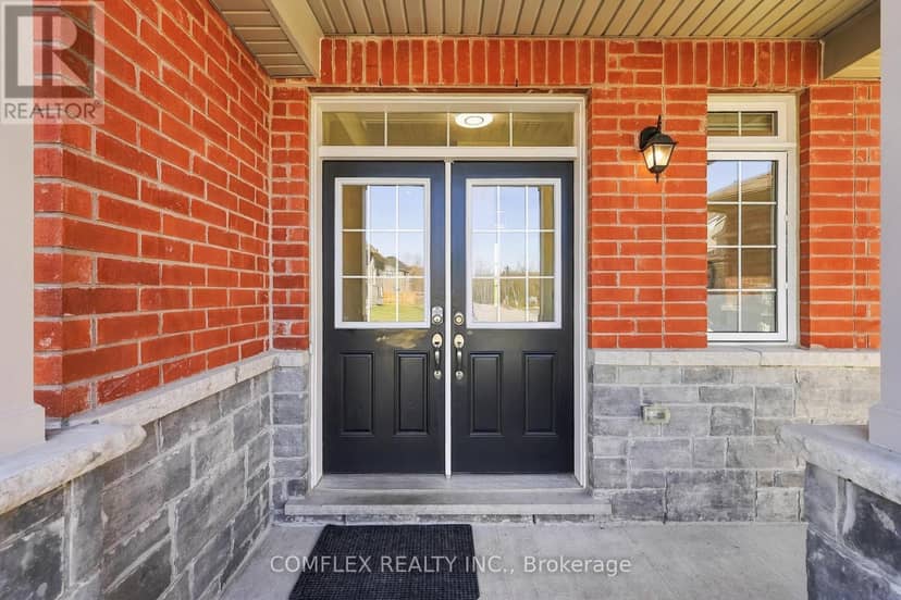 109 Cliff Thompson Court, Georgina, photo 5