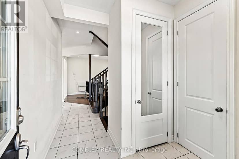 109 Cliff Thompson Court, Georgina, photo 6