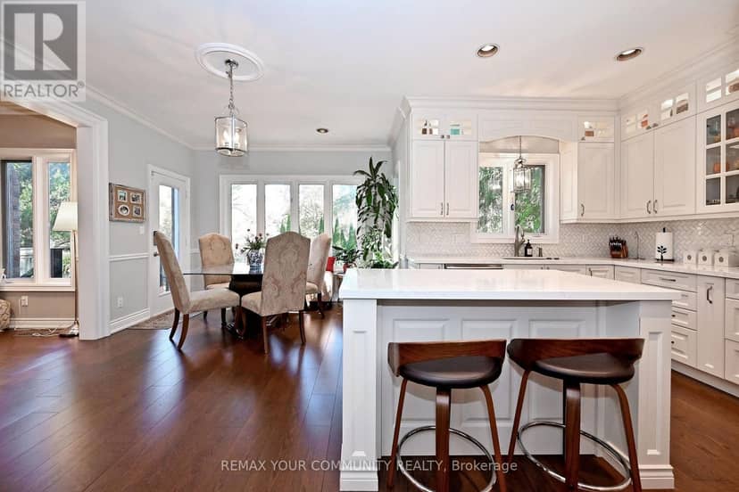 73 Sprucewood Drive E — photo 11 of 40