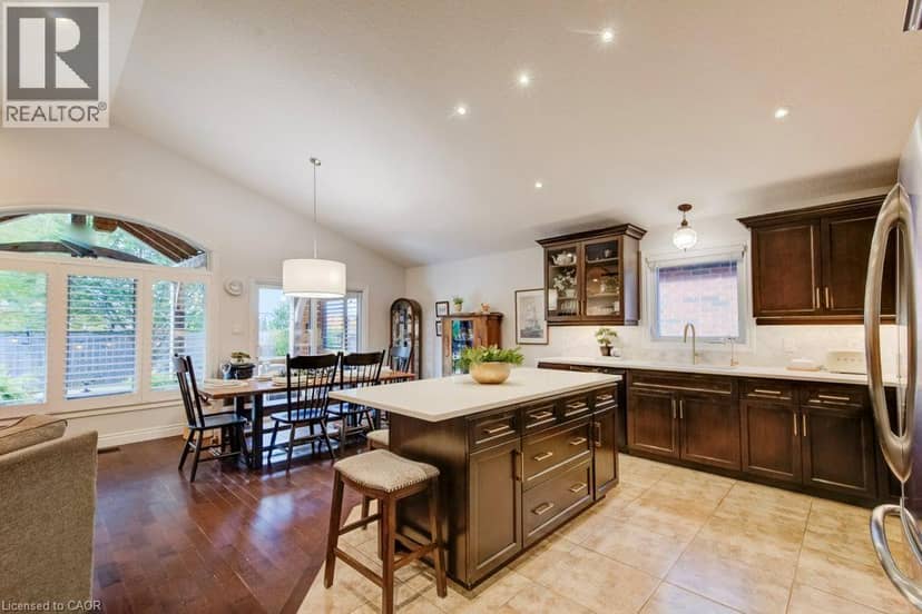 27 CORAL GABLES Crescent — photo 14 of 40