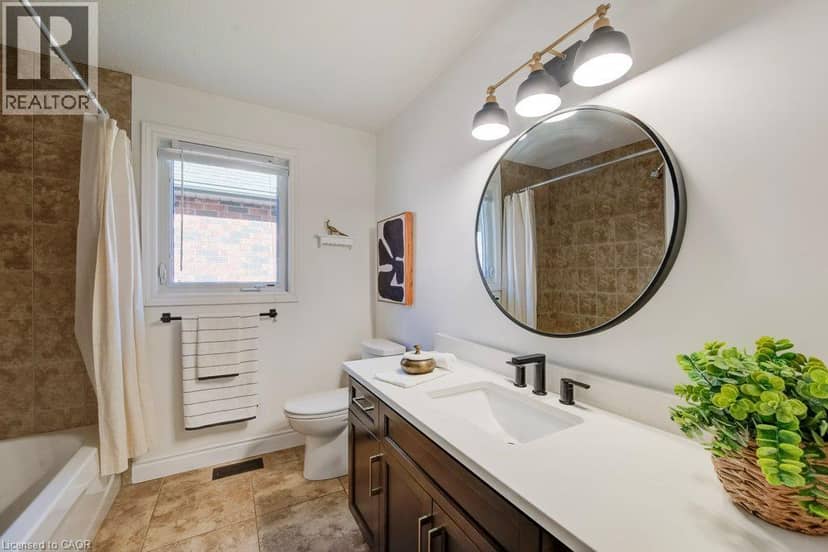 27 CORAL GABLES Crescent — photo 9 of 40