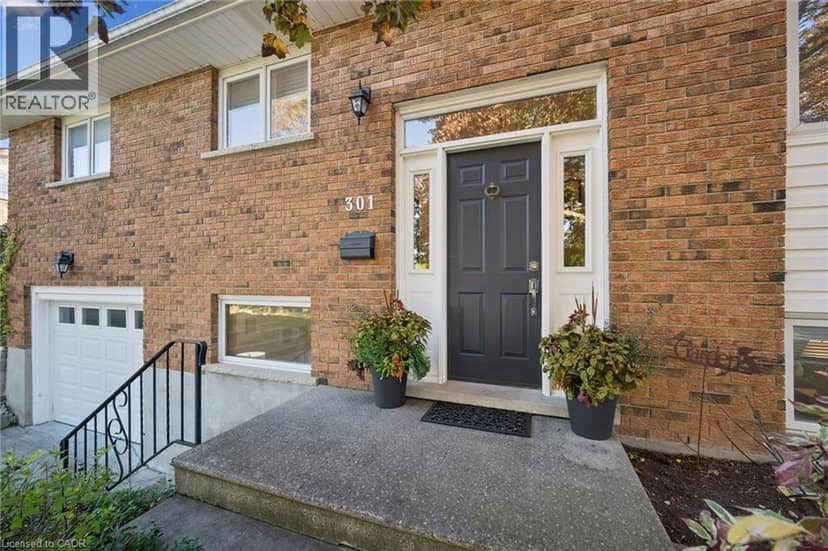301 MARTINDALE Crescent, Waterloo, photo 2