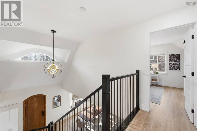 680 Shore Drive — photo 19 of 40