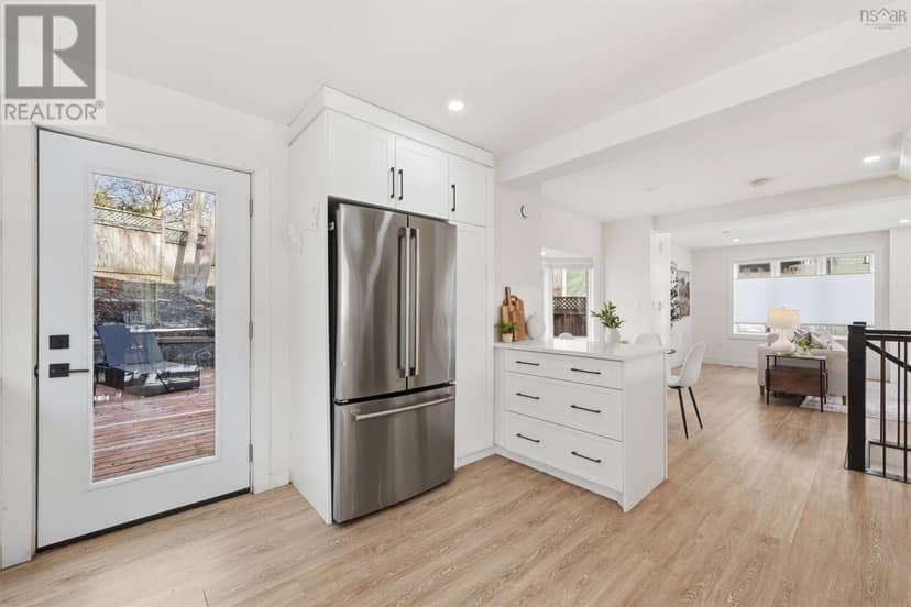680 Shore Drive — photo 9 of 40