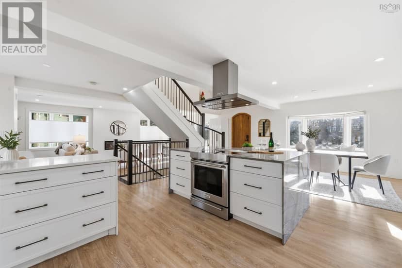 680 Shore Drive — photo 8 of 40