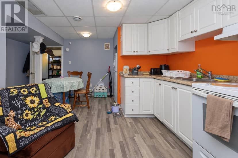 936 Upper Prince Street — photo 33 of 38