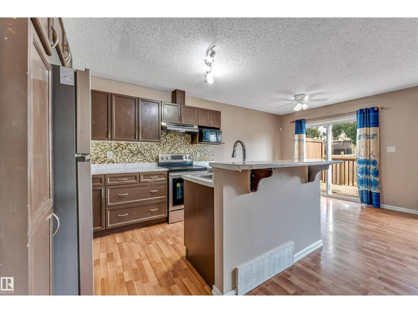 7743 8 AV SW — photo 12 of 34