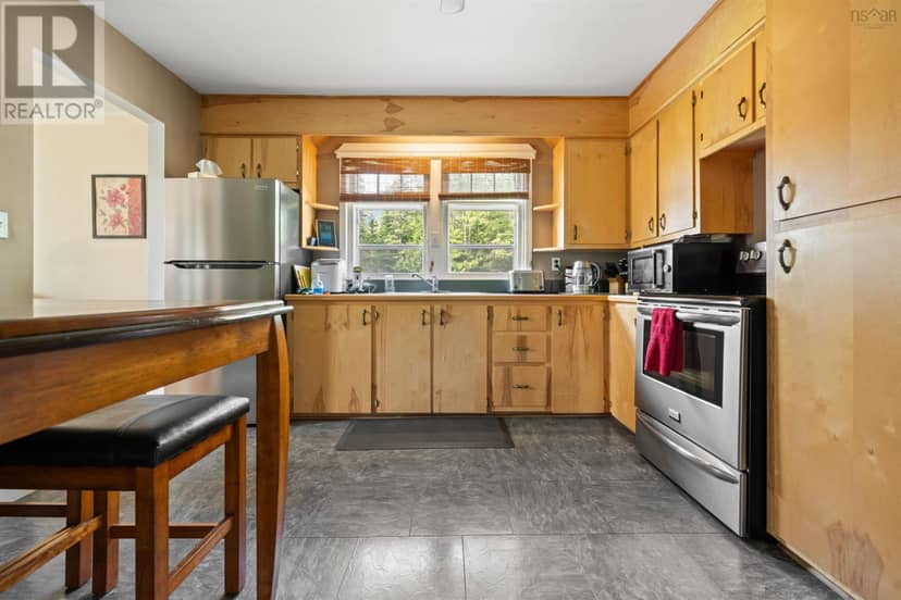 40 Urquharts Lane — photo 15 of 40