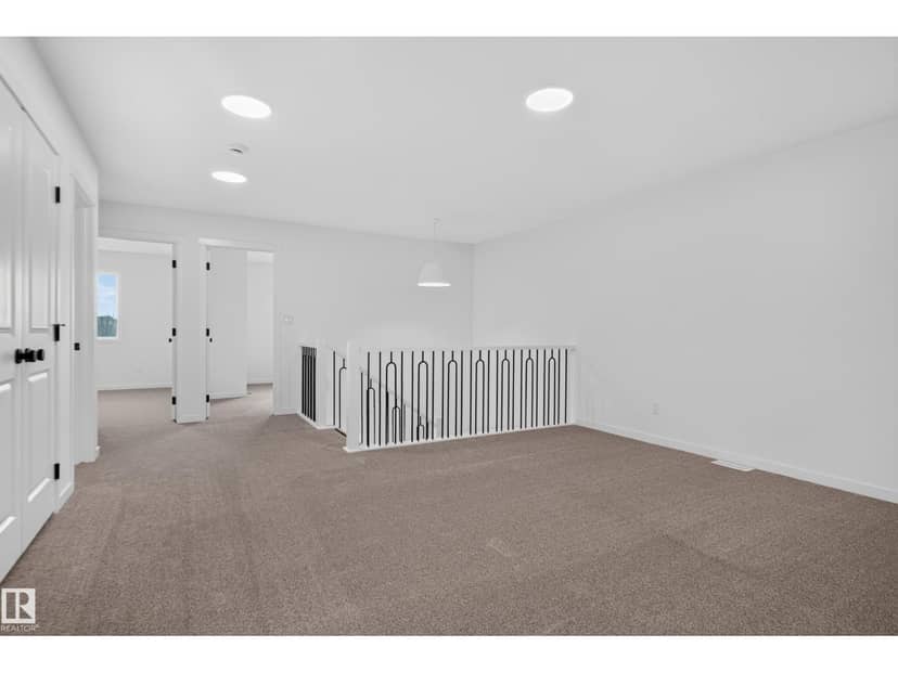 7009 50A AV — photo 25 of 40