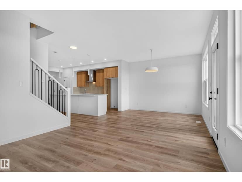 7009 50A AV — photo 12 of 40