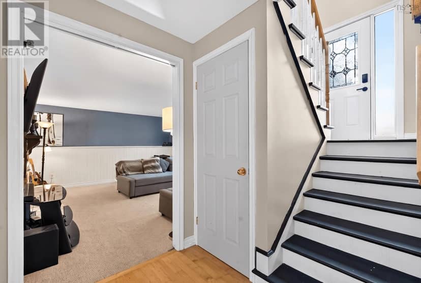 63 Oakmount Drive — photo 27 of 40