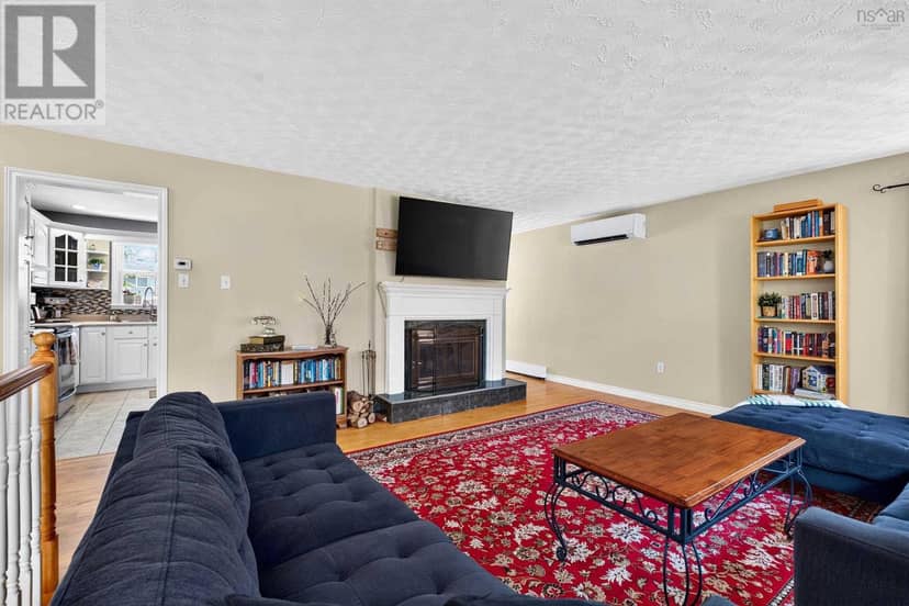 63 Oakmount Drive — photo 8 of 40