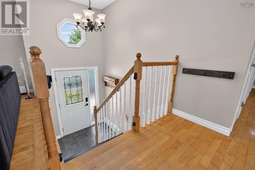 63 Oakmount Drive — photo 26 of 40