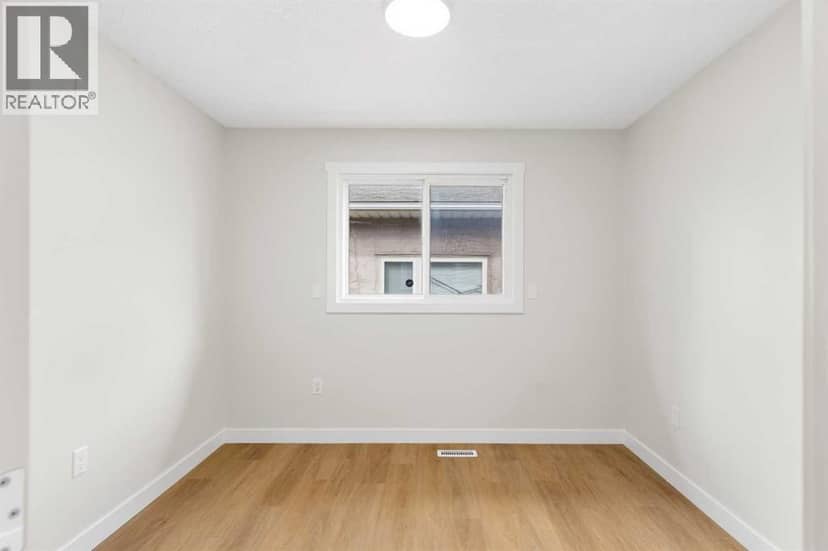 907 / 909 16 Street NE — photo 35 of 40