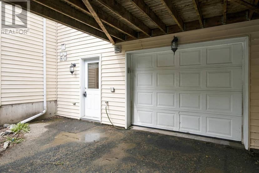 46 Southgate Drive — photo 2 of 40