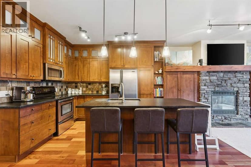 2050 47 Avenue SW, Calgary, photo 7