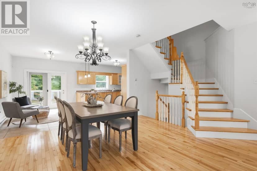 46 Southgate Drive — photo 11 of 40