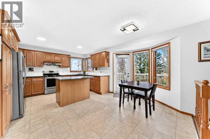 127 Edgebrook Circle NW — photo 12 of 40