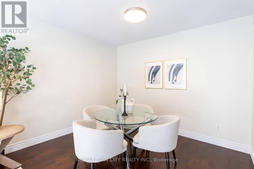 569 Violet Street — photo 11 of 40