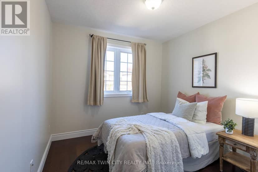569 Violet Street — photo 18 of 40