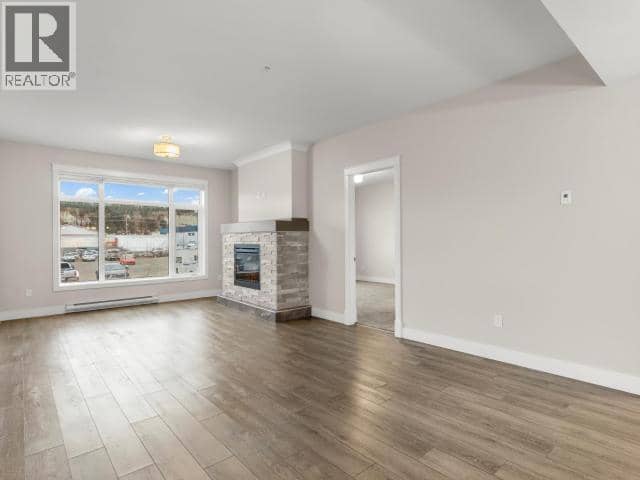105-36 Waterfront Place — photo 17 of 30