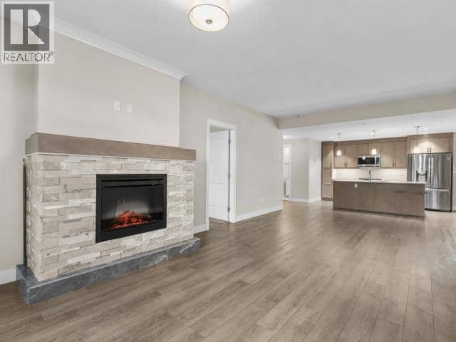 105-36 Waterfront Place — photo 19 of 30
