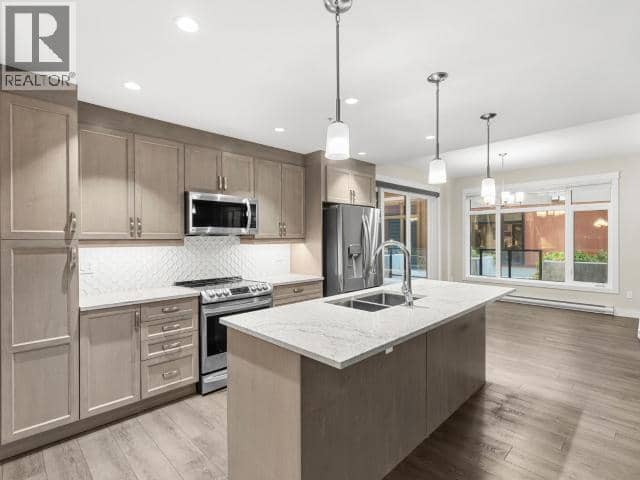105-36 Waterfront Place, Whitehorse, photo 3