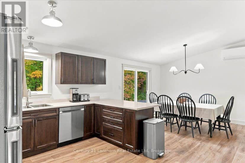 47 Reynolds Road — photo 19 of 40