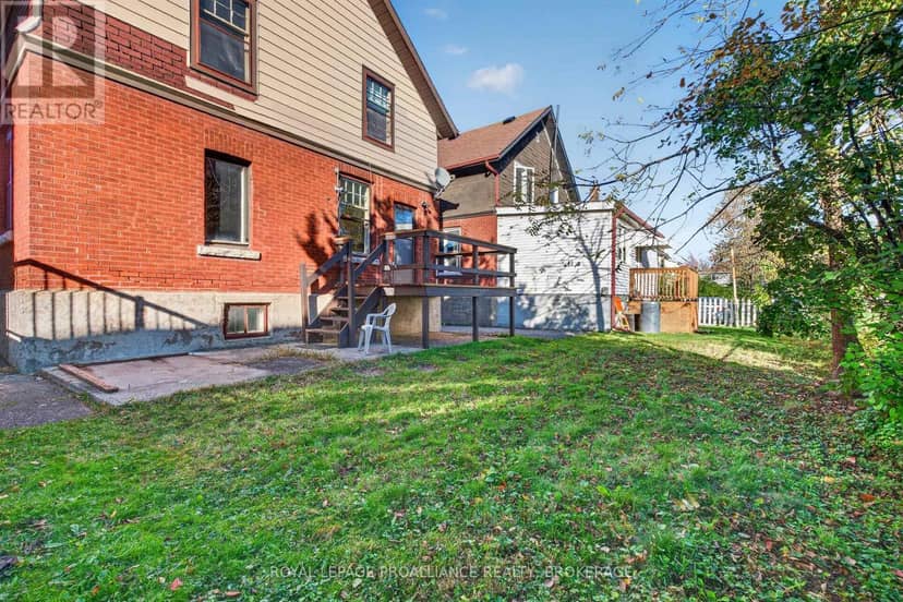 558 Brock Street — photo 33 of 38