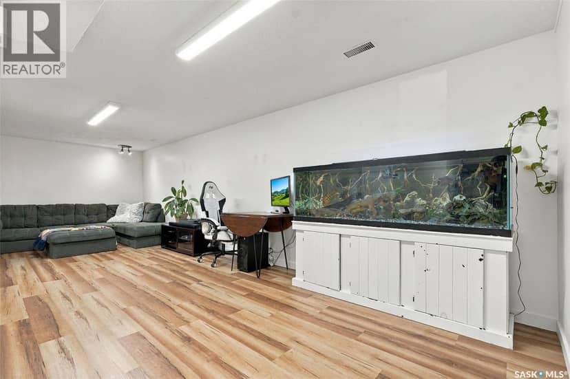 2237 Albert AVENUE — photo 30 of 40