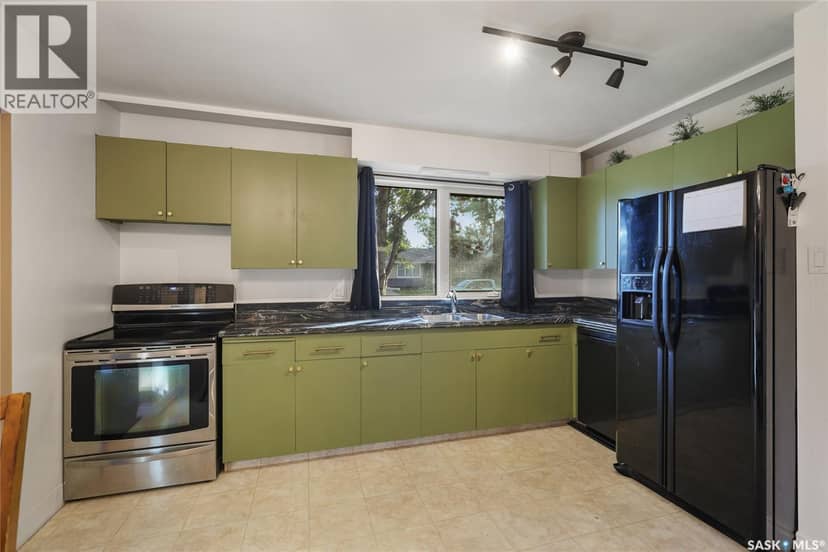 3320 Perry Avenue — photo 13 of 30
