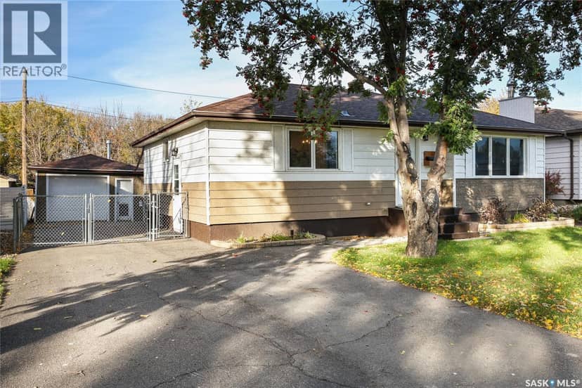 3320 Perry Avenue, Regina, photo 2