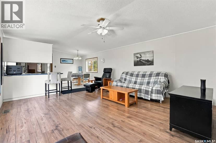 708 Main STREET S — photo 8 of 40