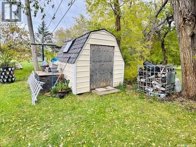 112 Fraser AVENUE — photo 36 of 39