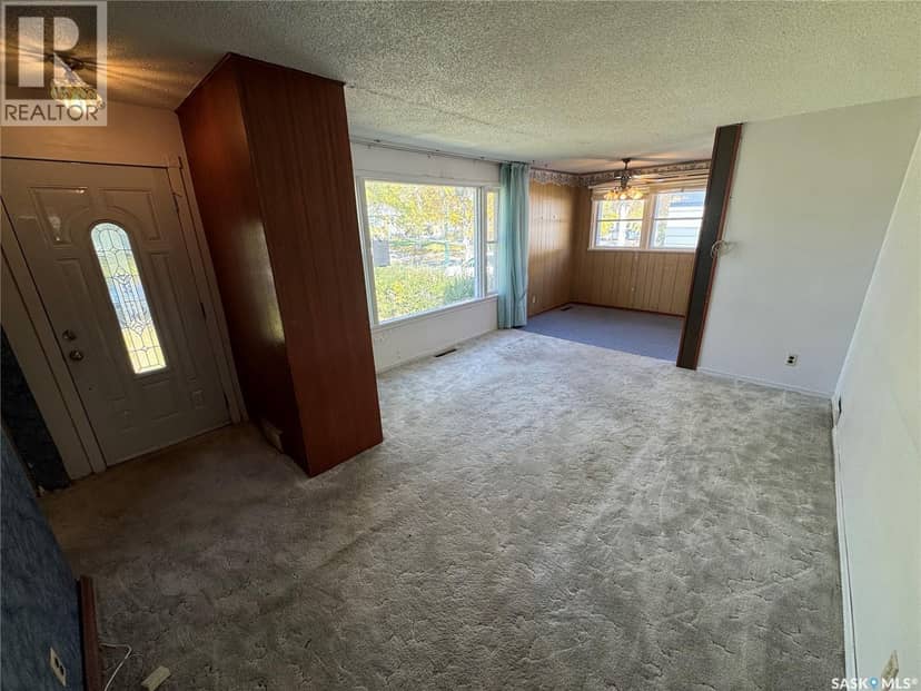 629 17th AVENUE E, Regina, photo 2