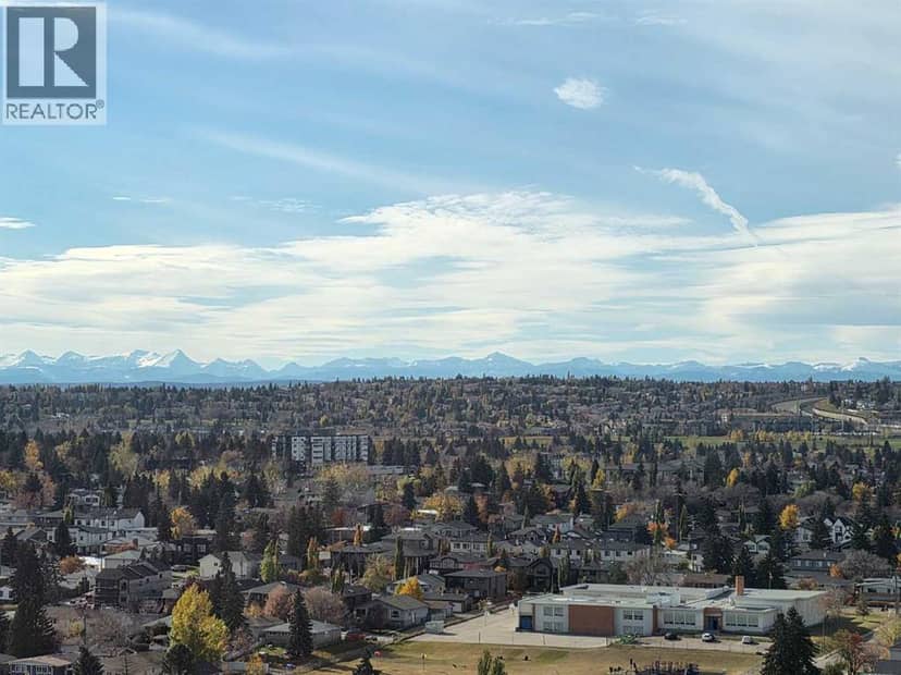 2204, 77 Spruce Place SW, Calgary, photo 2