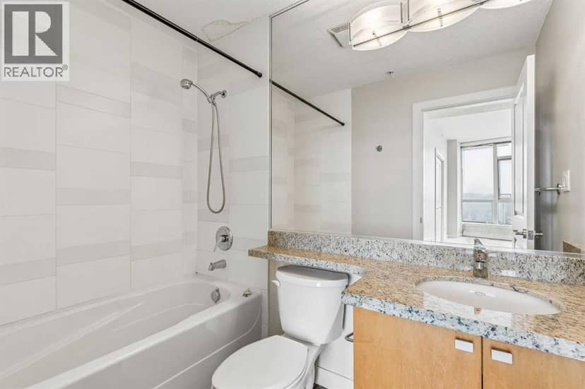 2204, 77 Spruce Place SW, Calgary, photo 7