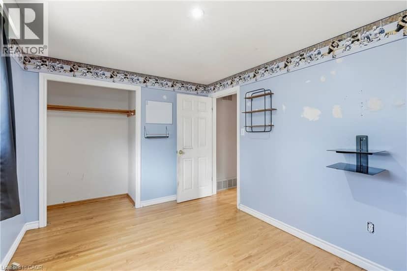 106 VICTOR Boulevard — photo 15 of 29