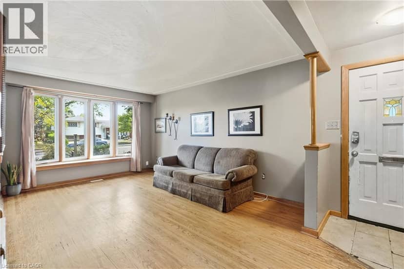 106 VICTOR Boulevard, Hamilton, photo 3