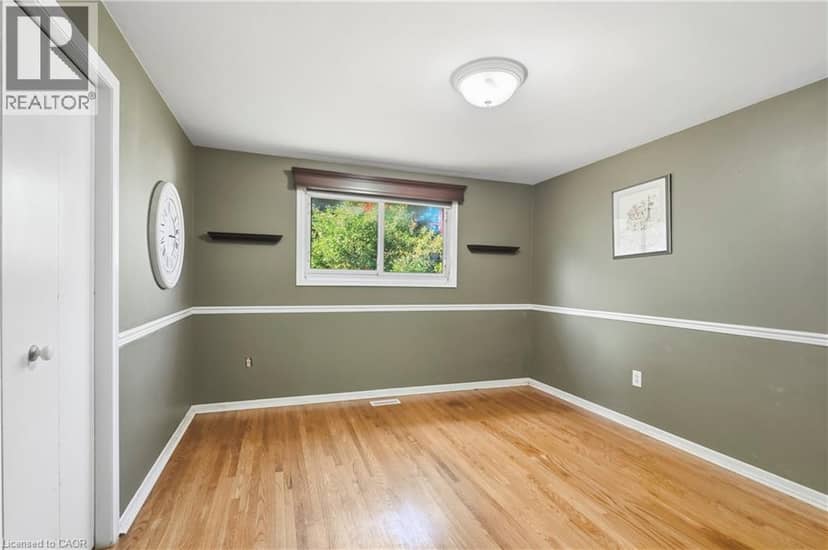 106 VICTOR Boulevard — photo 12 of 29